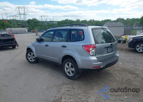 2012 Subaru Forester 2.5X z USA, uszkodzony, nr VIN JF2SHABC8CH458911